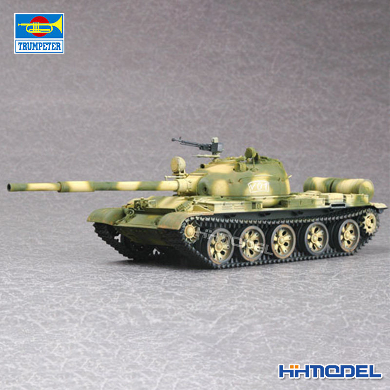 恒辉模型 小号手 00377 1/35 T-62坦克 1972年型 拼装模型 - 图1