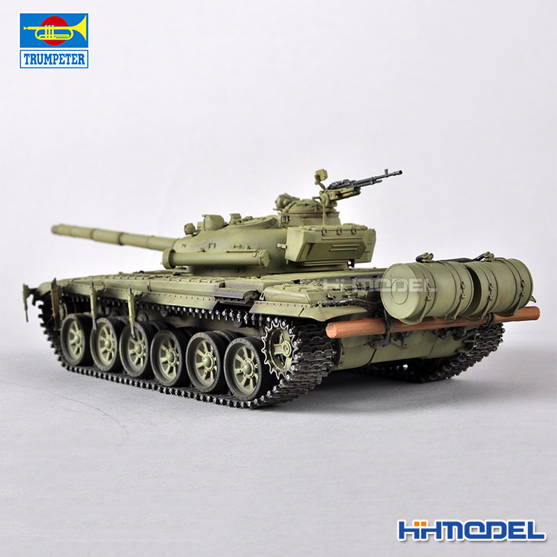 恒辉模型 小号手 09603 1/35 T-72M主战坦克 拼装模型 - 图0