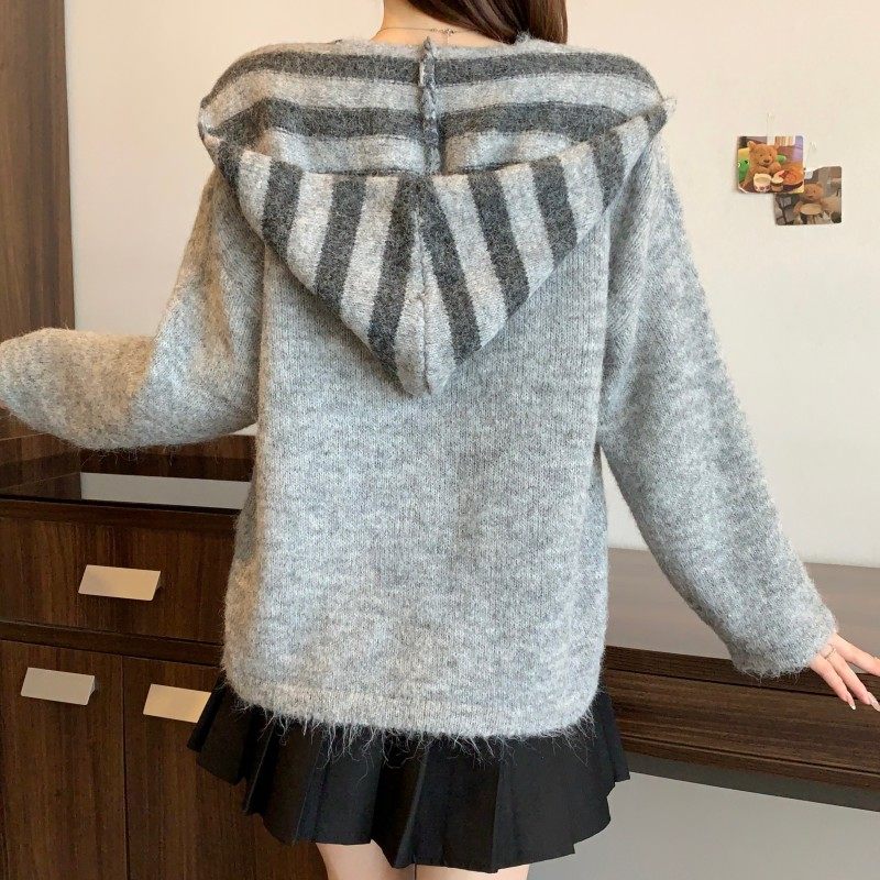 大码女装2025秋冬新款圆领纯色长袖毛衣条纹帽子披肩两件套毛衣潮,淘宝优惠券,粉丝福利购,淘宝优惠卷