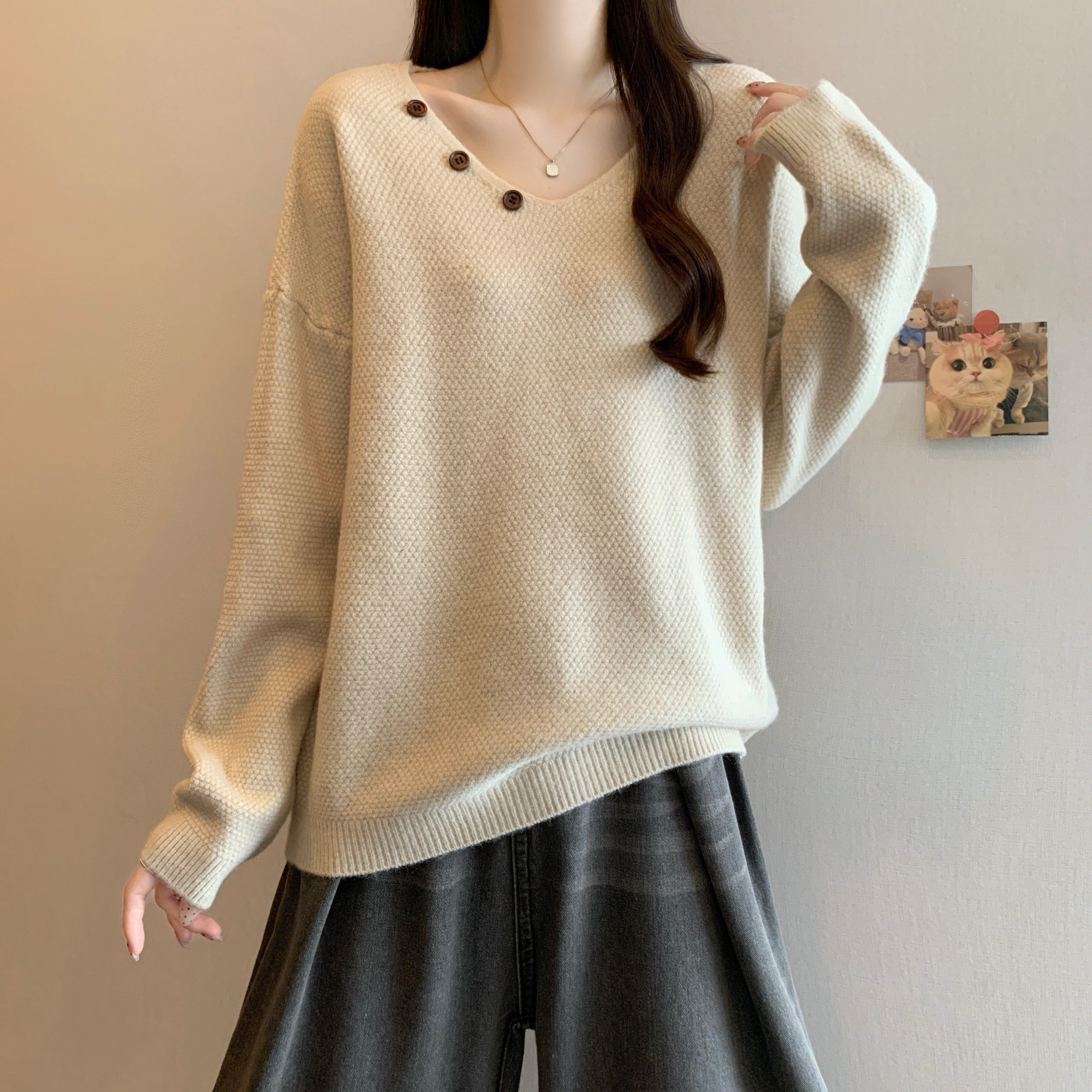 大码女装法式气质V领长袖肌理感毛衣针织衫胖MM宽松软糯打底衫潮,淘宝优惠券,粉丝福利购,淘宝优惠卷