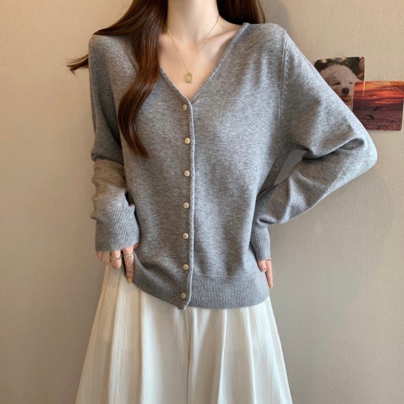 大码女装2025秋季新款胖MM时尚百搭V领简约正肩长袖上衣开衫毛衣,淘宝优惠券,粉丝福利购,淘宝优惠卷