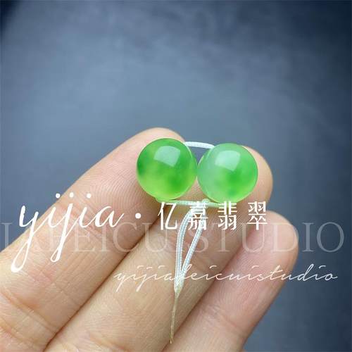 天然A货翡翠阳绿色圆珠子缅甸老坑冰种飘绿花单颗散珠DIY玉石配珠-图0