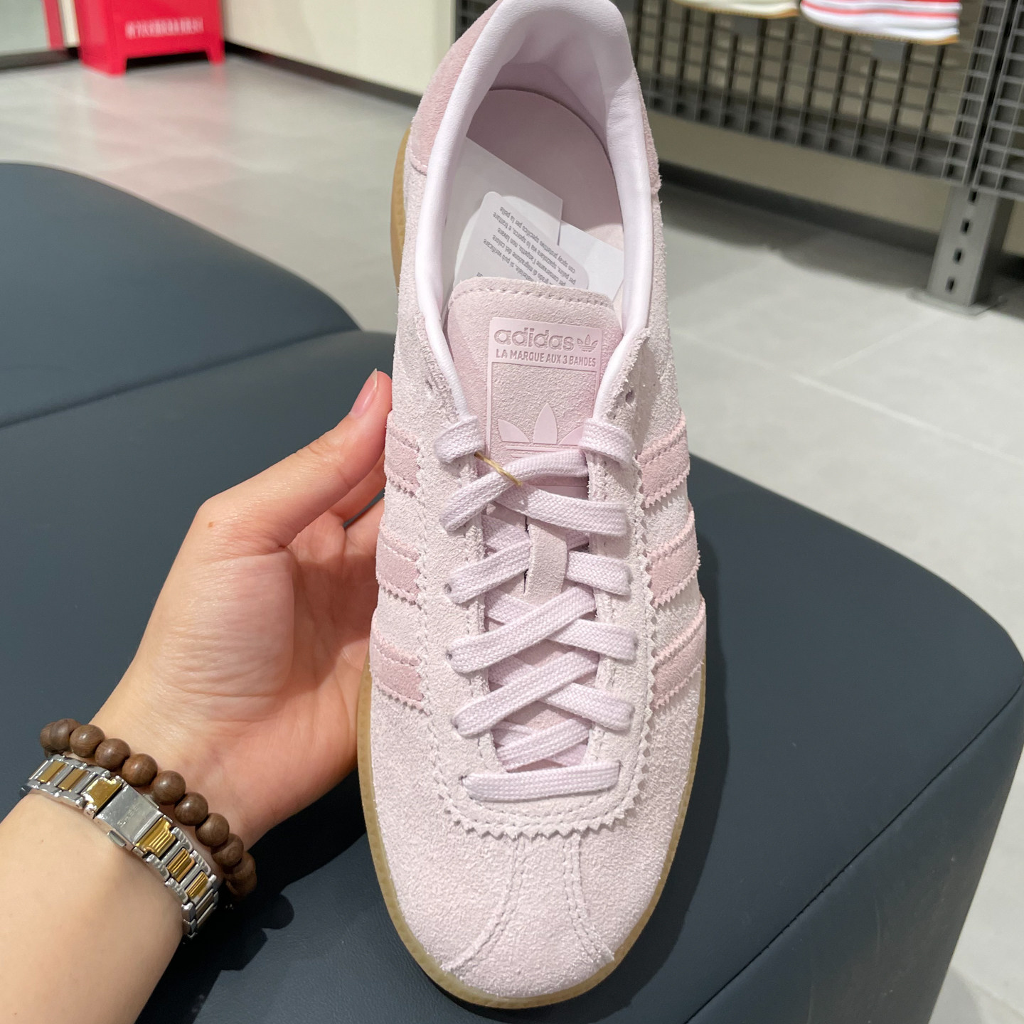 阿迪达斯三叶草女鞋2025秋款翻毛皮运动休闲板鞋轻便德训鞋JS3973,淘宝优惠券,粉丝福利购,淘宝优惠卷