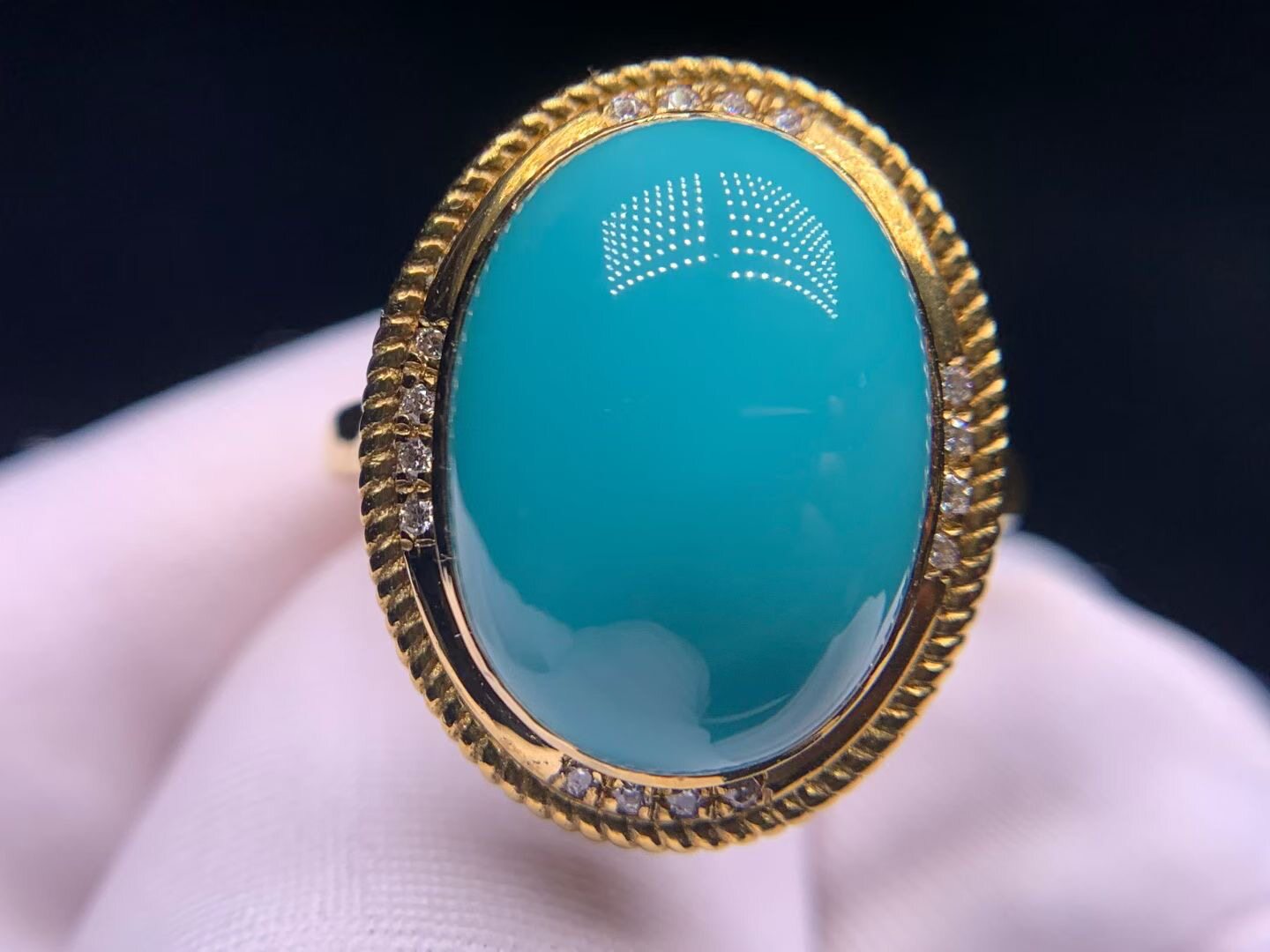 Hubei Shiyan natural raw ore high porcelain non-optimized turquoise 18K gold cabochon ring for women is stylish and fashionable
