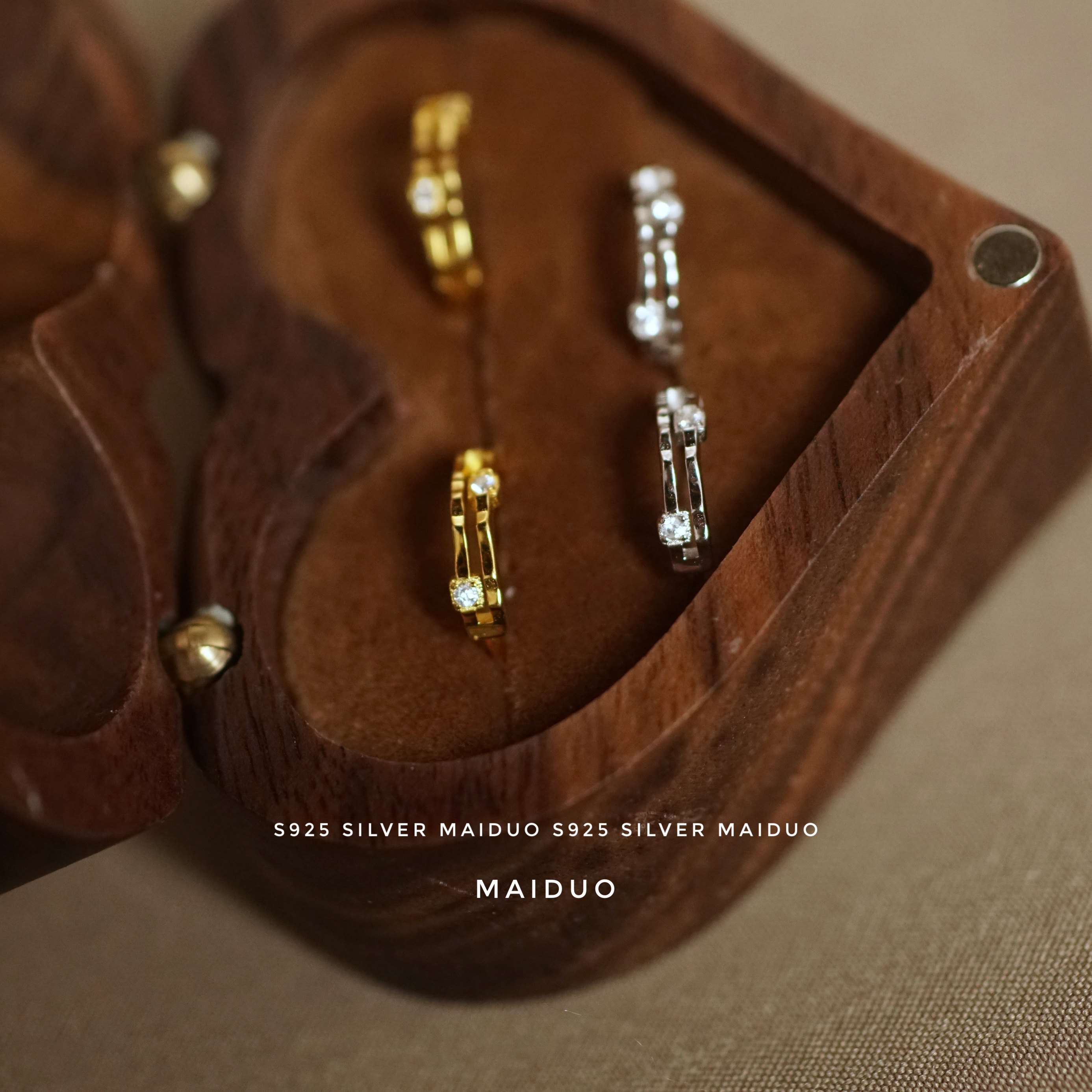 麦朵/镂空耳扣镶钻时尚s925纯银耳环养耳洞耳钉闪亮简约上班可带,淘宝优惠券,粉丝福利购,淘宝优惠卷