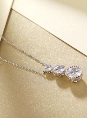 伊泰莲娜S925银项链通勤百搭锁骨链高级感轻奢小众首饰时尚气质女