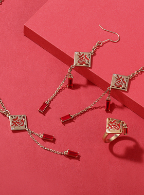 【礼盒装】伊泰莲娜项链女时尚简约女款项链福到新年款配饰锁骨链