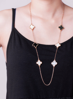 伊泰莲娜四叶时尚流行元素长项链