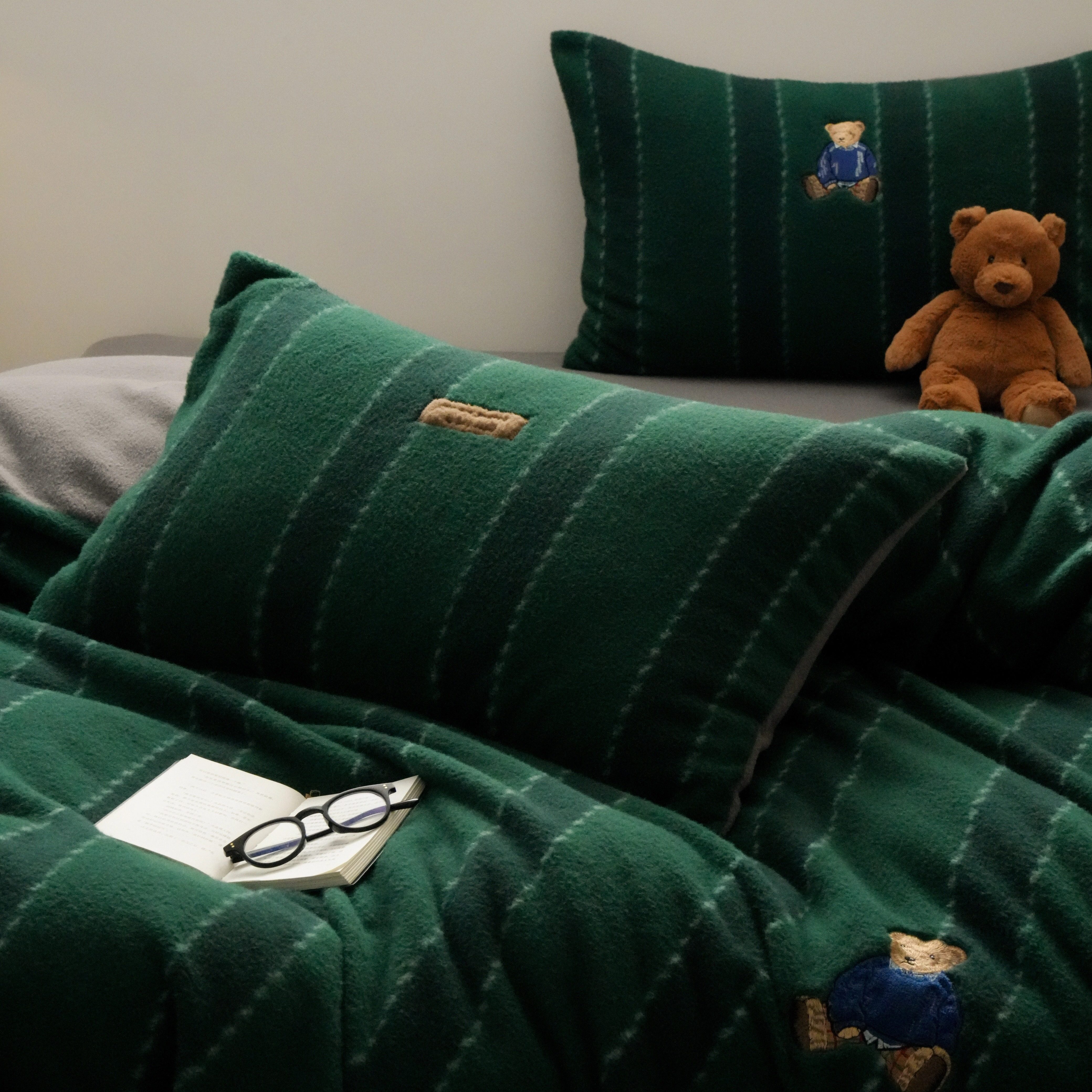 ins冬季牛奶绒床单四件套小熊绿色条纹复古被套保暖加绒加厚床品,淘宝优惠券,粉丝福利购,淘宝优惠卷