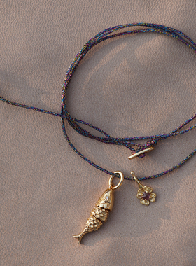 逆流而上 有鱼.银镀金锦鲤小鱼碧玺项链九紫离火6个幸运符金币