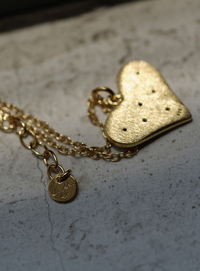 LOVE. 进口爱心硬币银镀金项链 Lotus Mann