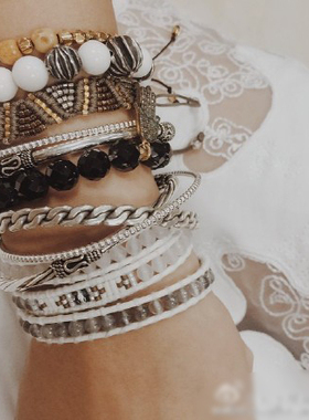 路塔斯曼克洛心罕有玛瑙单圈手链