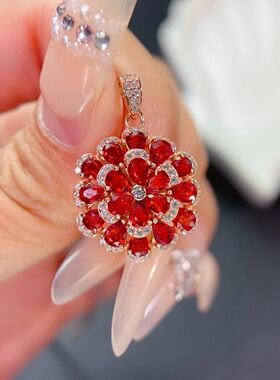 天然红蓝宝吊坠颗颗精品925银精工镶嵌主石尺寸3×4mm 红色蓝宝石