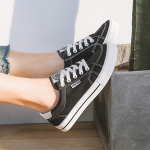 人本2019春款韩版情侣帆布鞋