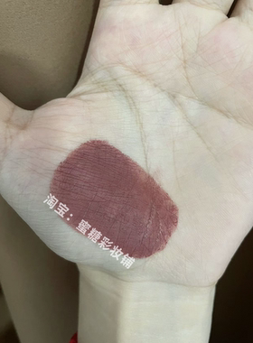 土色系的口红涂满亚裔欧美妆