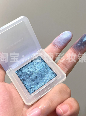 烟熏从未失手！冷调浓郁蓝灰色亚裔辣妹妆土豆泥爆闪珠光眼影盘