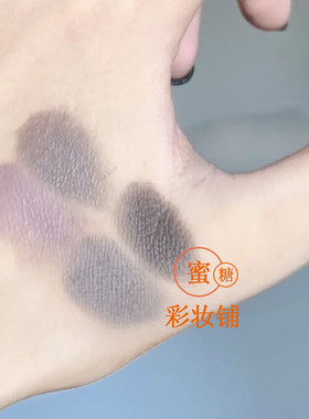 这盘眼影整体颜色偏灰，非常消肿