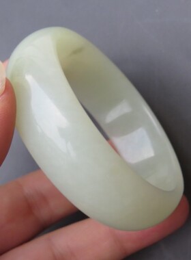 青白玉手镯内径53.5MM