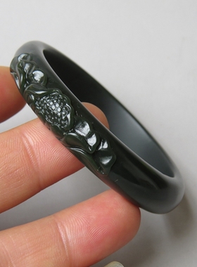 青玉雕刻花开富贵手镯