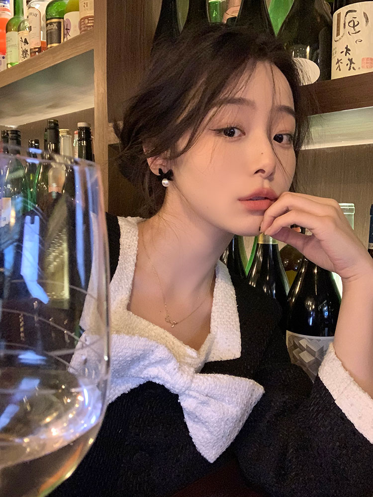 施家珍珠黑丝绒蝴蝶结耳钉2025新款耳饰女小众设计感高级感耳环 - 图1