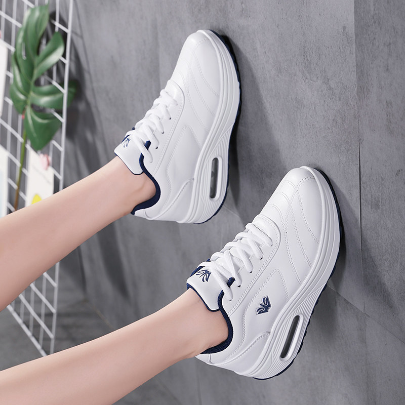 睿登女鞋休闲运动鞋皮面防水加绒保暖妈妈鞋厚底旅游鞋2025冬季新,淘宝优惠券,粉丝福利购,淘宝优惠卷