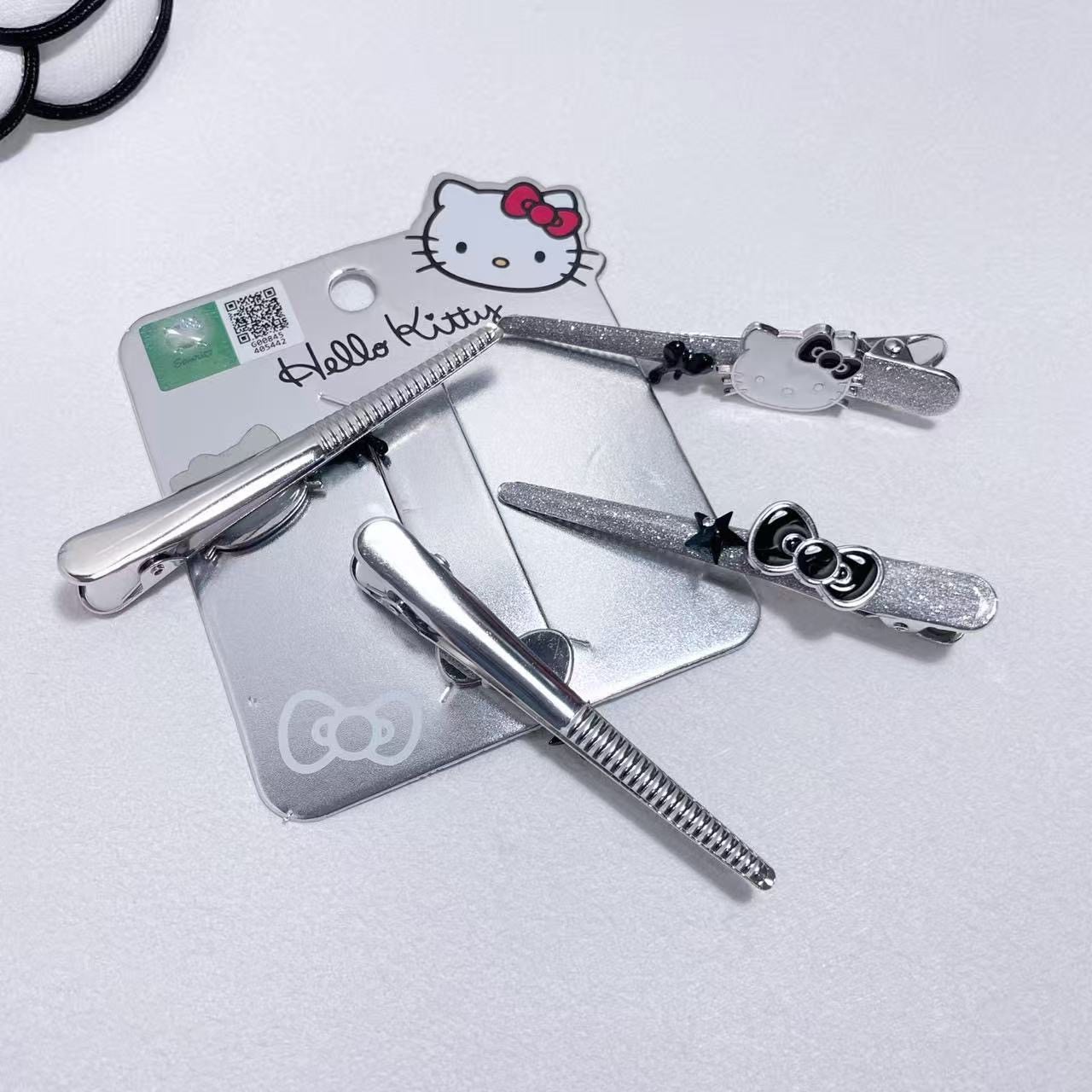 Hello Kitty高级银色亮粉KT滴油发夹边夹精致可爱KT少女发卡0096,淘宝优惠券,粉丝福利购,淘宝优惠卷