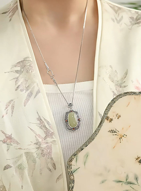 S925银复古可打开香囊做旧吊坠项链女小众设计感锁骨链送女友礼物