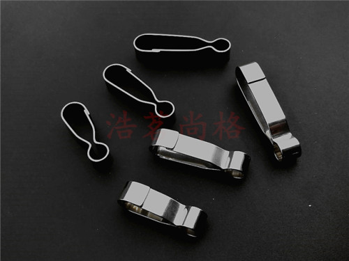 手工不锈钢钥匙扣小号挂件中号快挂大号腰带挂原色汽车扣折弯挂扣 - 图0