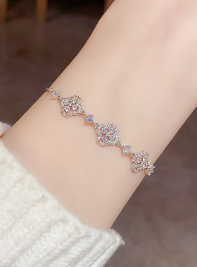 欧美复古金属银色镶钻锆石三朵花手链轻奢高端小众级设计感精致潮