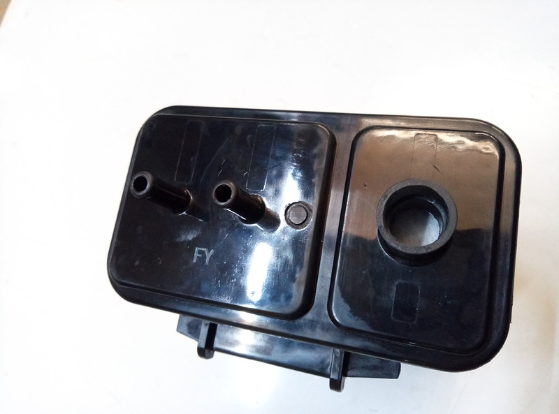 北汽幻速S2S3S5S6H3威旺m20幻速H2碳罐活性炭罐燃油箱气体过滤器 - 图0