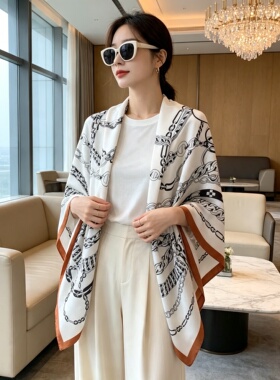 高级感轻奢风链条印花大方巾女夏季百搭防晒空调披肩丝巾春秋围巾