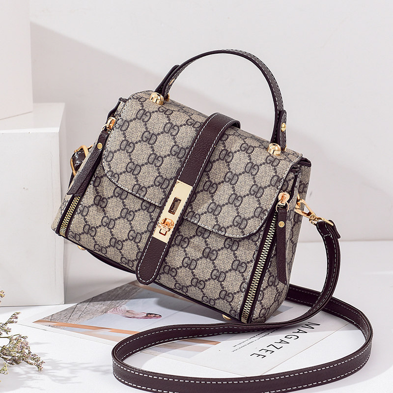 202019新款夏复古女时尚百搭水桶包 千维拉女士包袋