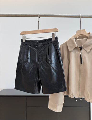 2025新款秋装时尚老钱风皮裤-图1