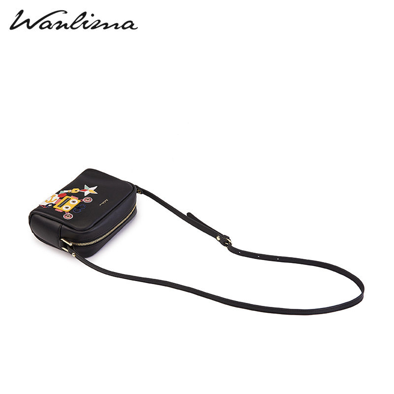 万里马单肩个性机器人卡通波士顿包 万里马女士包袋