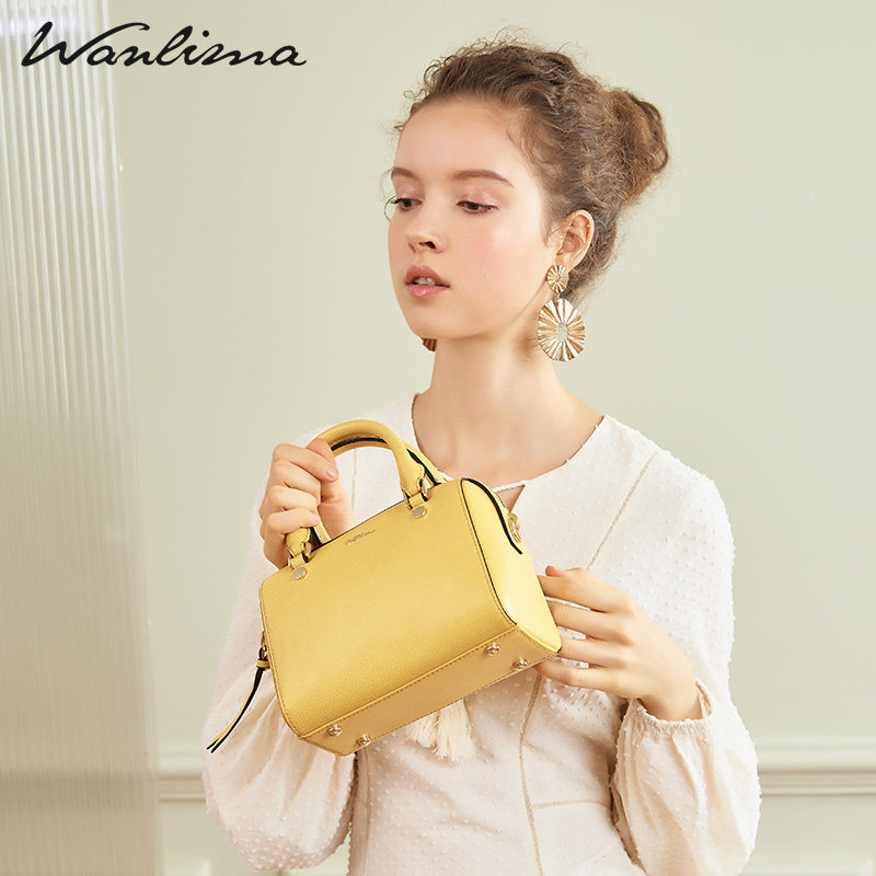 万里马2020新款红色单肩女新娘包包 万里马女士包袋