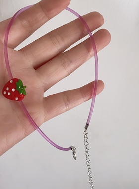 25元包邮朵拉手作日系软妹可爱童趣古着泫雅风草莓Choker颈锁骨链