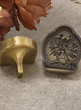 藏式合金擦擦佛像模具四臂观音阿弥陀佛宗喀巴泥土檫檫佛塔模具