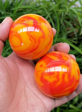 和田玉鸡血玉实心手球手把件