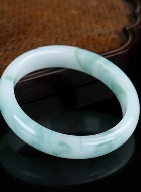 天然和田玉女士手镯轮胎镯