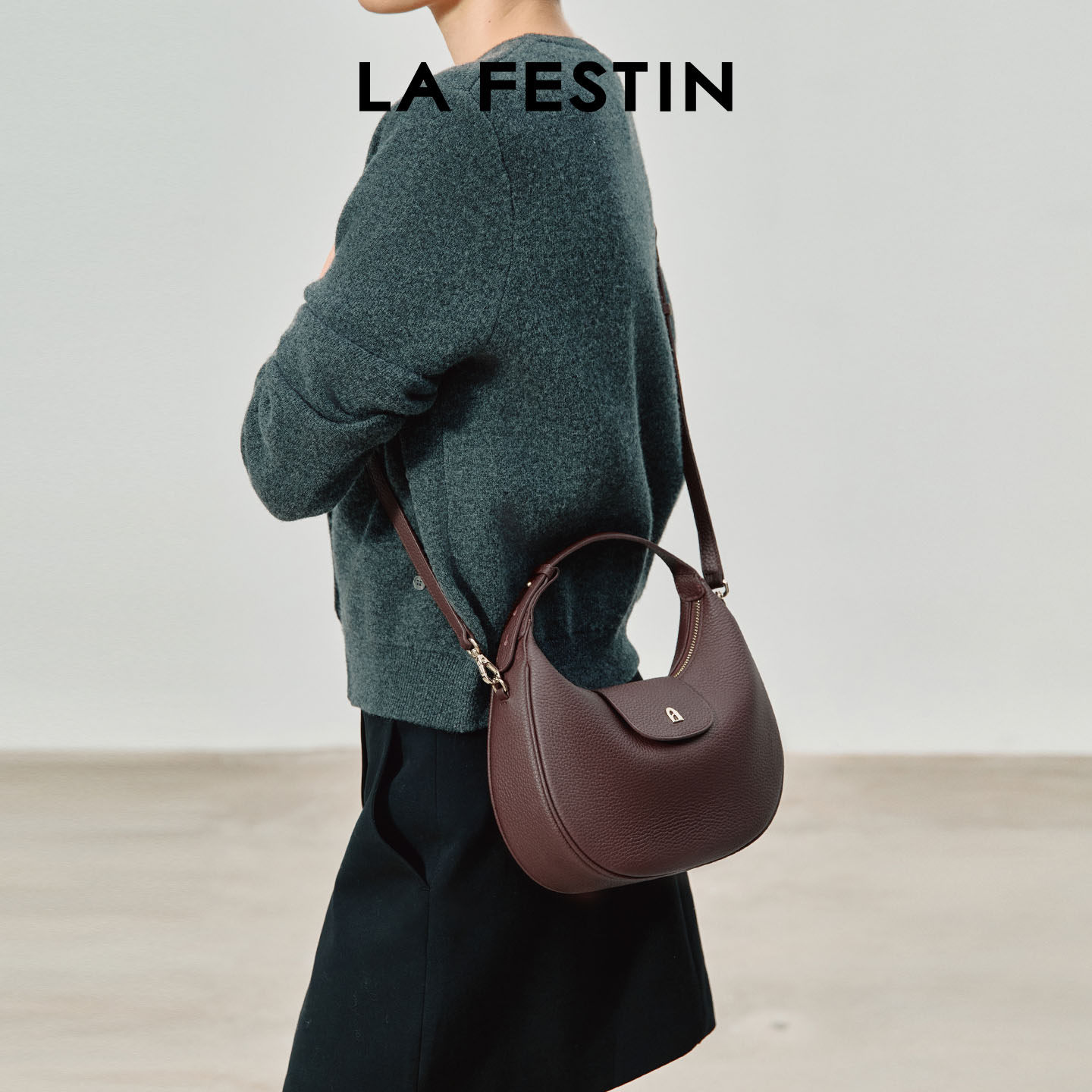 拉菲斯汀头层牛皮满月包包2026新款真皮女包手提斜挎包HOBO半月包,淘宝优惠券,粉丝福利购,淘宝优惠卷