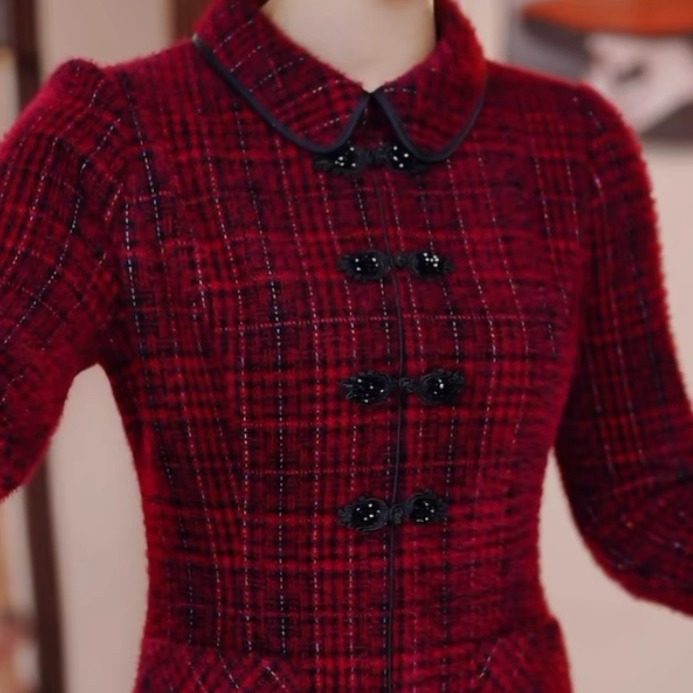 高档贵妃绒红色格子连衣裙2025秋冬新款洋气减龄喜婆婆高雅礼服女,淘宝优惠券,粉丝福利购,淘宝优惠卷