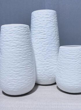 北欧简约放仿陶瓷花瓶客厅家居装饰品摆件插花白色竖长型花器