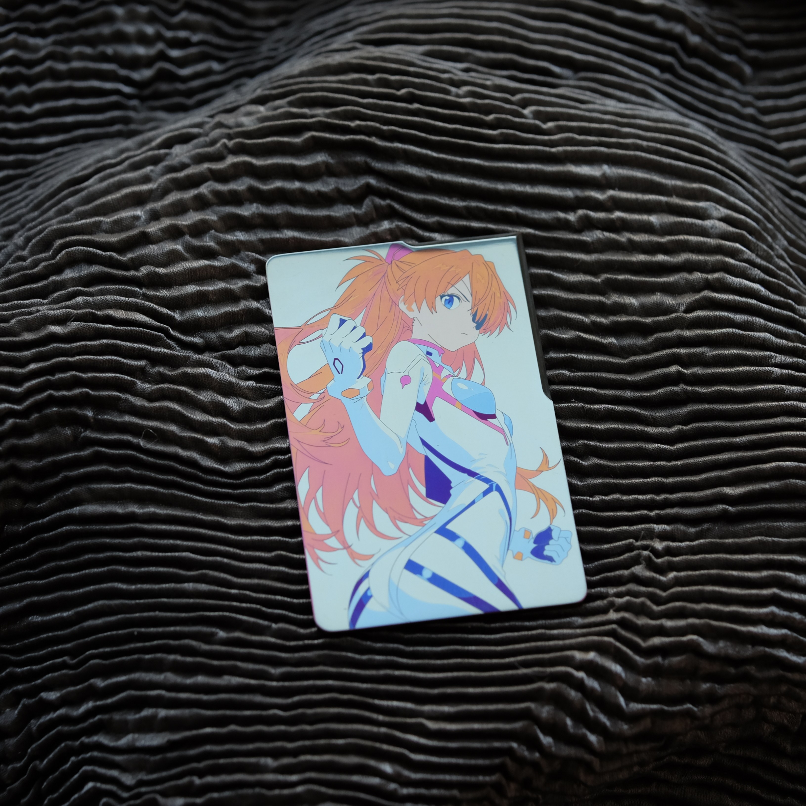 钛次元 明日香 彩色钛合金刀卡 EDC 徽章 阳极工艺,淘宝优惠券,粉丝福利购,淘宝优惠卷