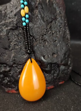 仿蜜蜡水滴吊坠长款毛衣链直播礼品批发义乌厂家直供木珠玻璃珠链