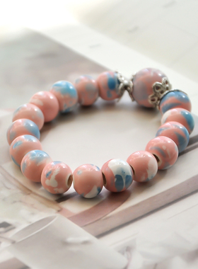 原创粉色陶瓷珠子森系甜美风手链