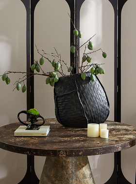 金礼诚摩卡真皮商务大厅花器搭配