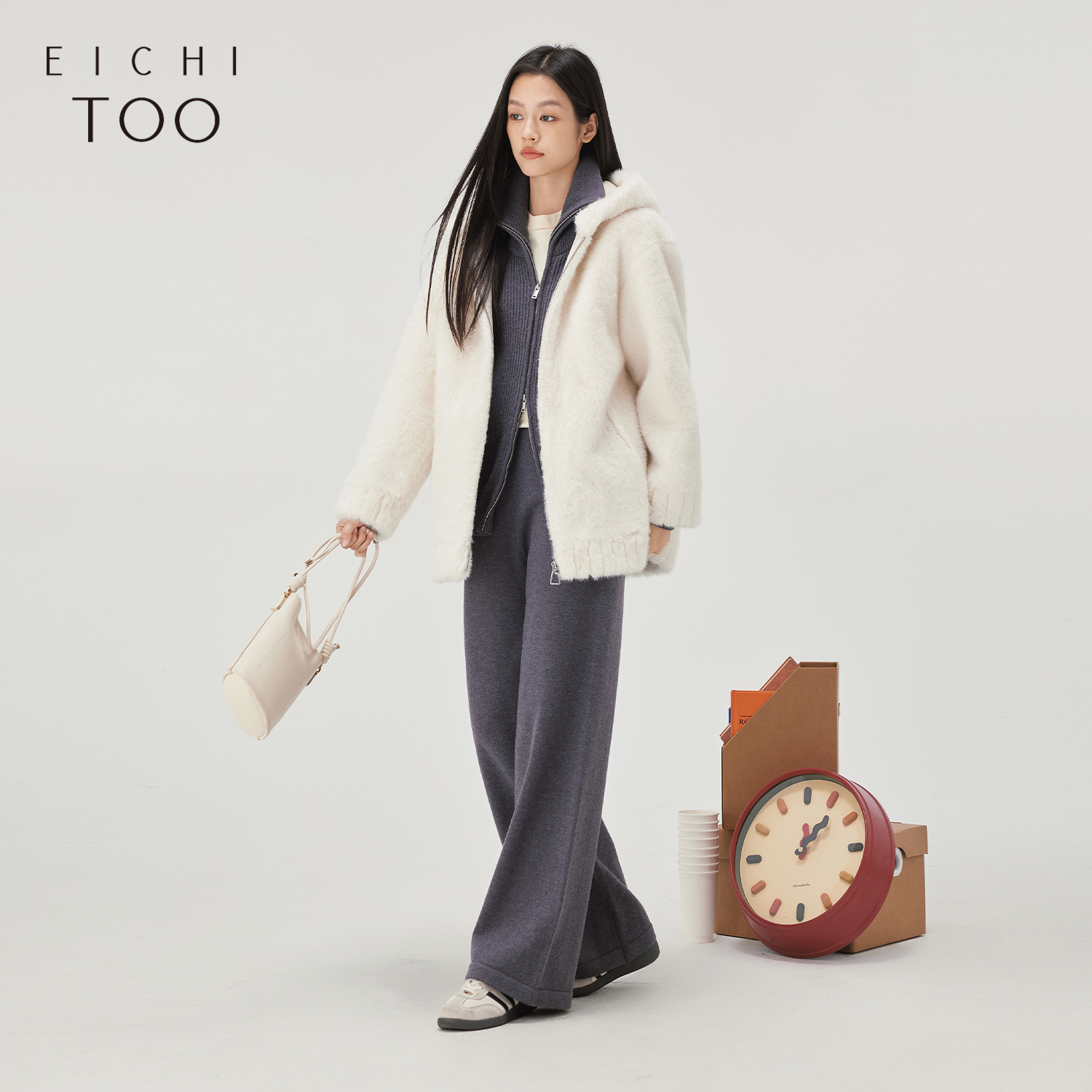 爱居兔短外套女冬季新款高级感连帽防风保暖大衣 - 图1