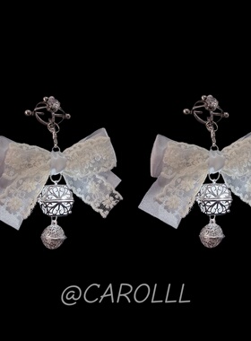 CAROLLL法式复古蕾丝蝴蝶结发光宫铃夹