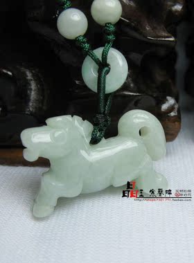 翡翠玉马吊坠属羊六合饰品