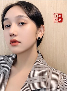 新款爆款耳环女小众设计感简约